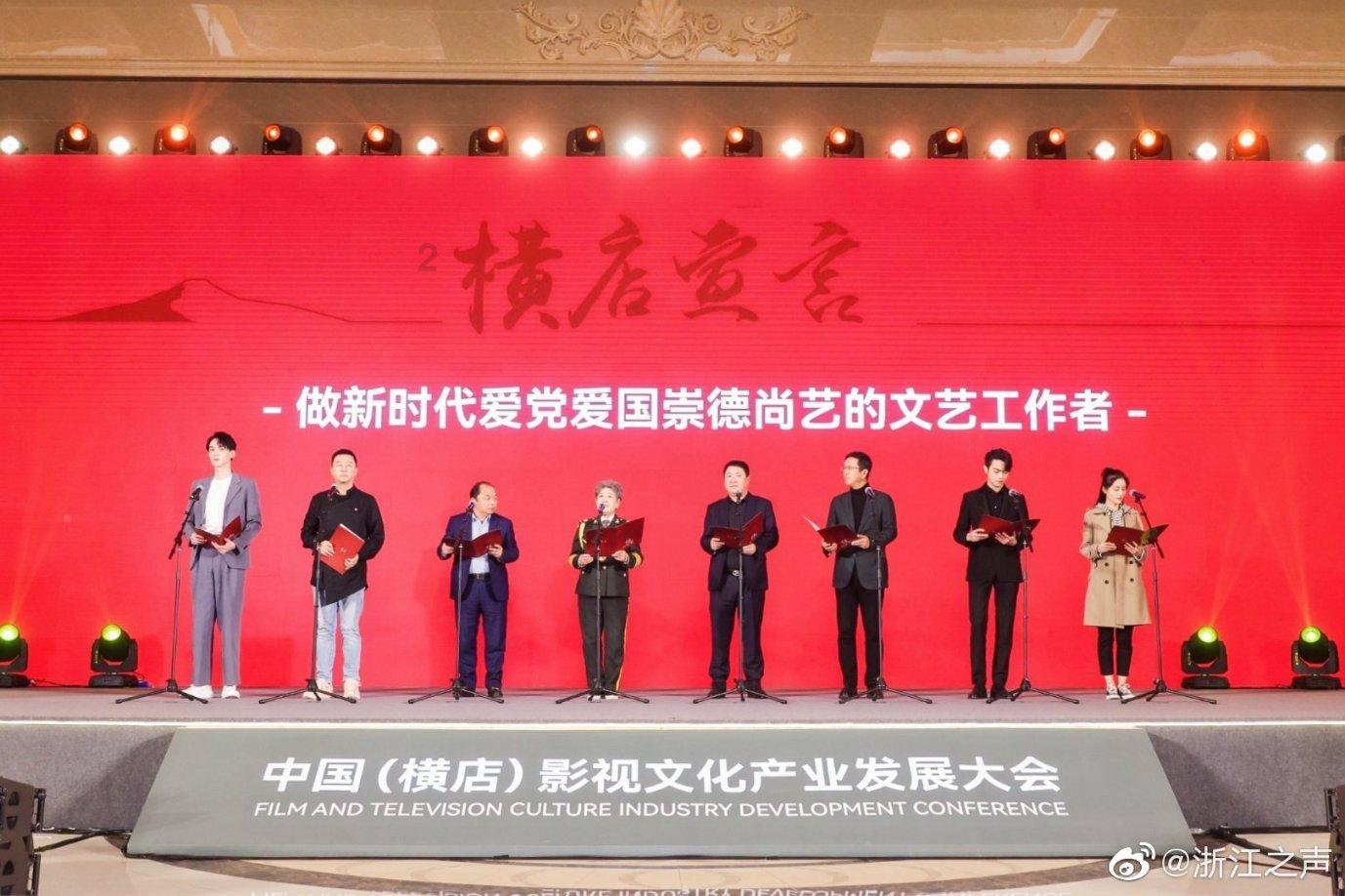 成都市交通运输系统迅速开展低温降雪天气交通出行管制
